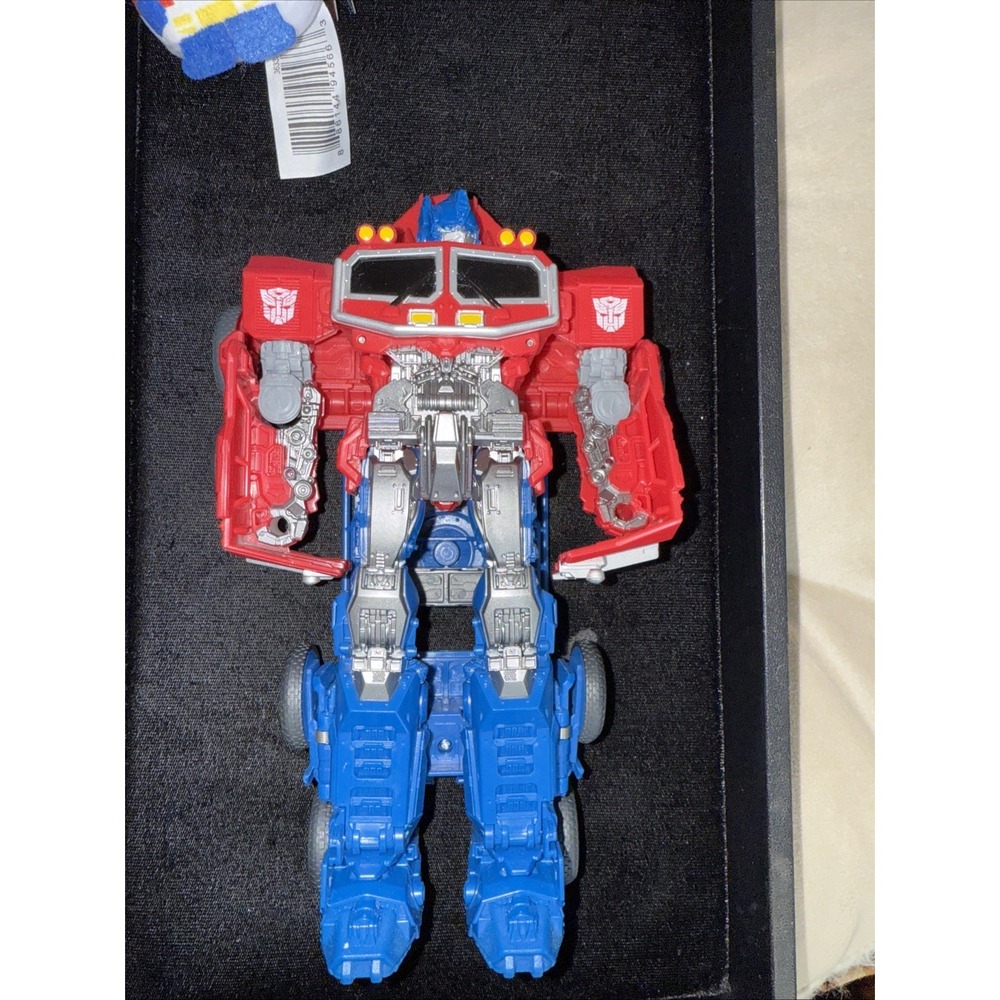 Transformer Rise Of The Beast Smash Changer. Optimus Prime Action Figure 4104.